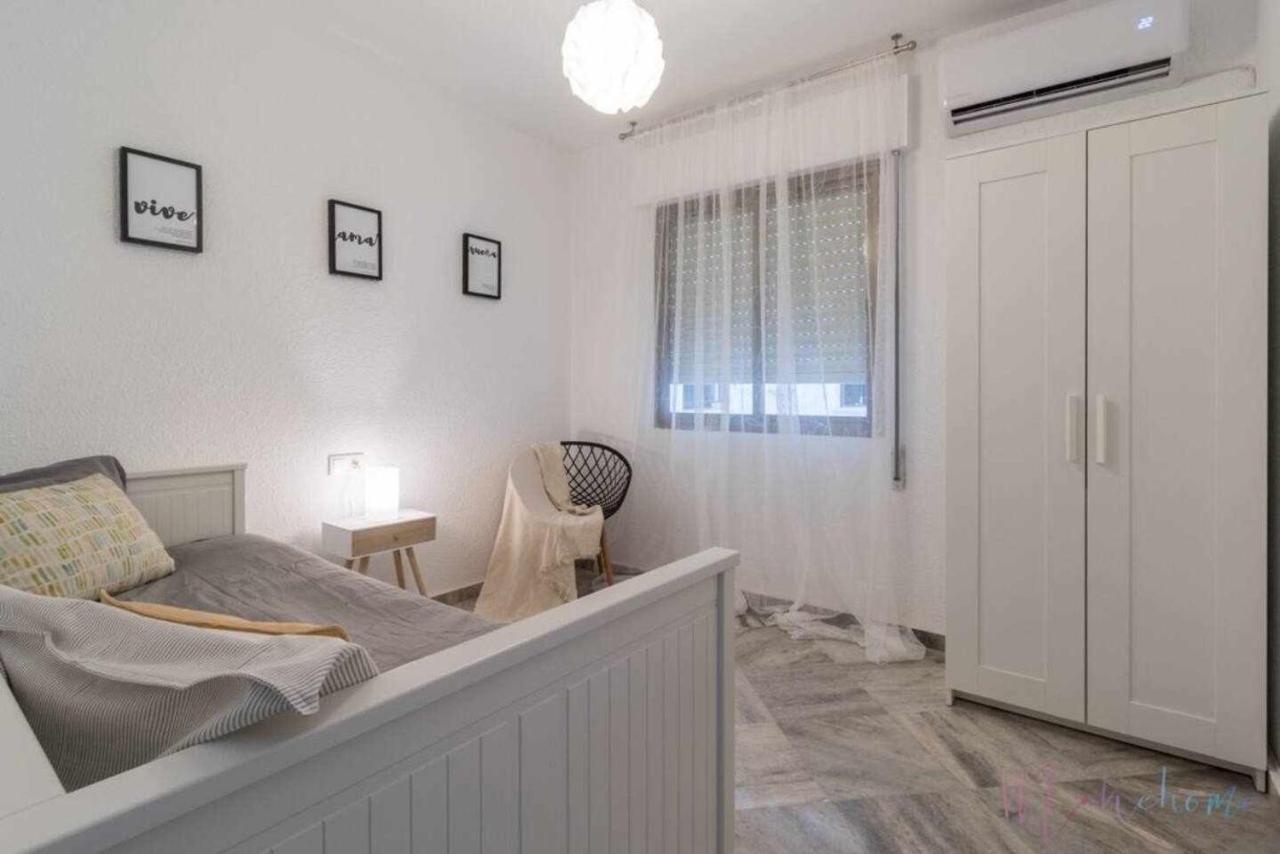 Apartamento Tranquilo En Pleno Centro Con Garaje Huelva Exterior foto